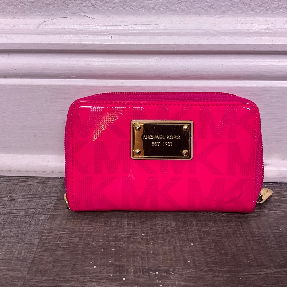 Y2K Michael kors hot pink patent leather zip around wallet monogram women